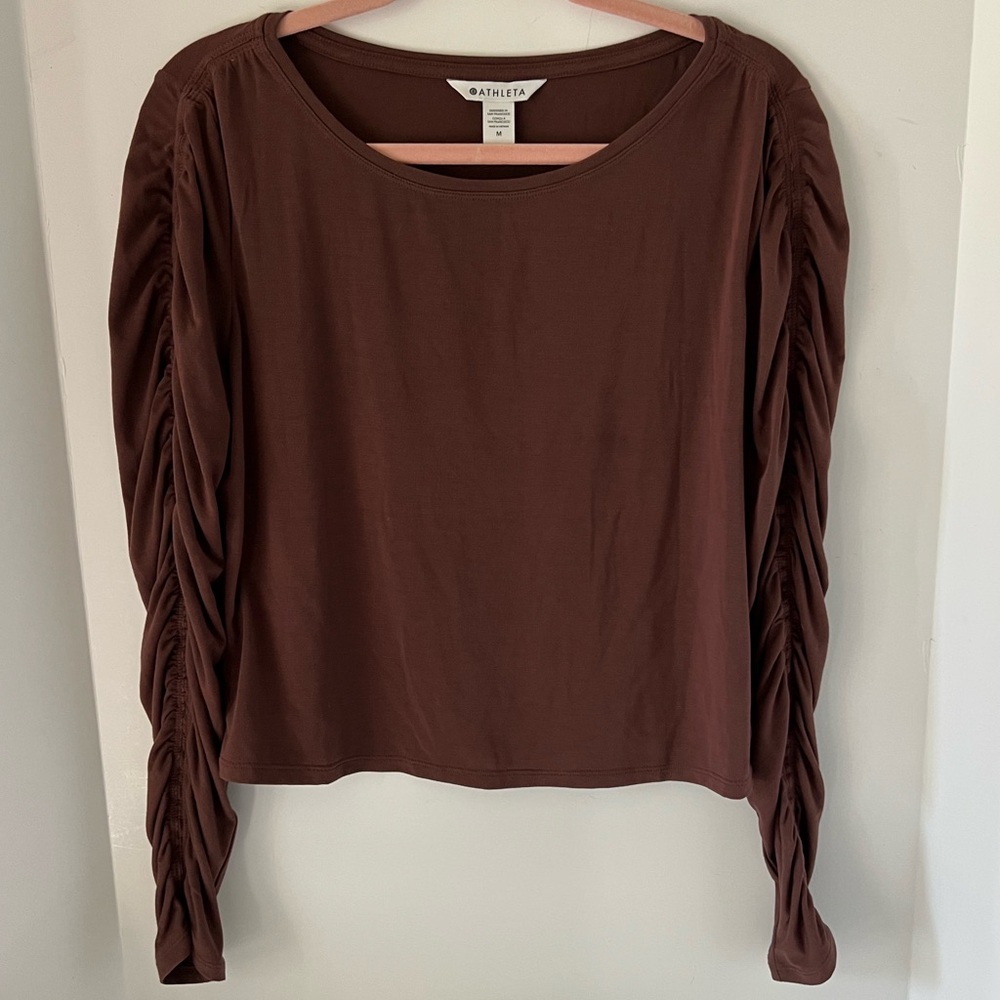 $75 Athleta M All Around Ruched Top Cropped Fit Super Soft Workout Cinched Brown
